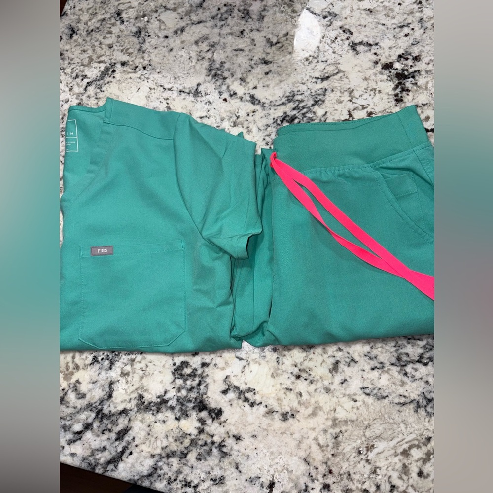 Figs Teal Pants with Pink Drawstring - Picture 5 of 6